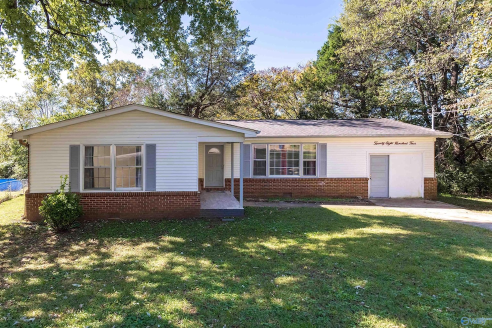 2804 Coosa Cir NW, Huntsville, AL 35810 - photo 1