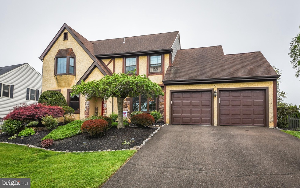 252 Flour Ln, Langhorne, PA 19047 - photo 1