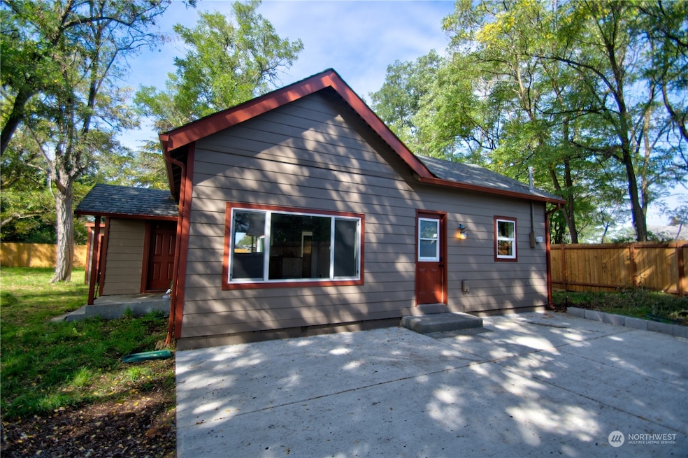 16544 Railway Rd SE, Yelm, WA 98597 - photo 1