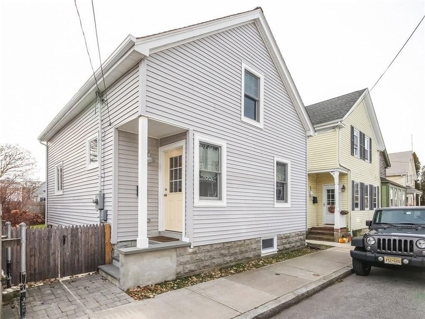 13 Lucas Ave, Newport, RI 02840 - photo 1