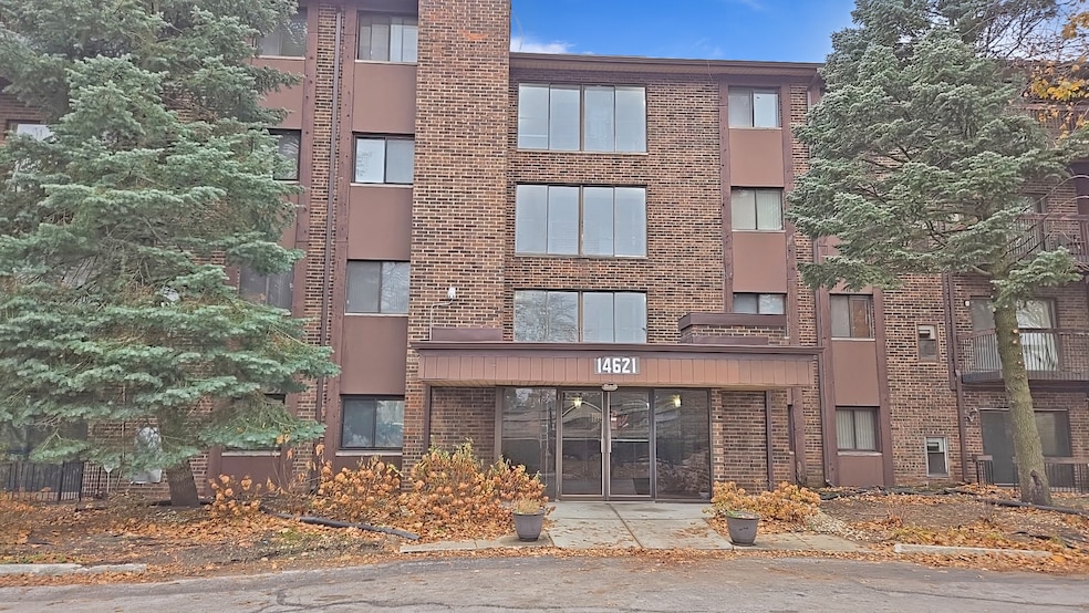14621 Greenwood Rd unit A406, Dolton, IL 60419 - photo 1