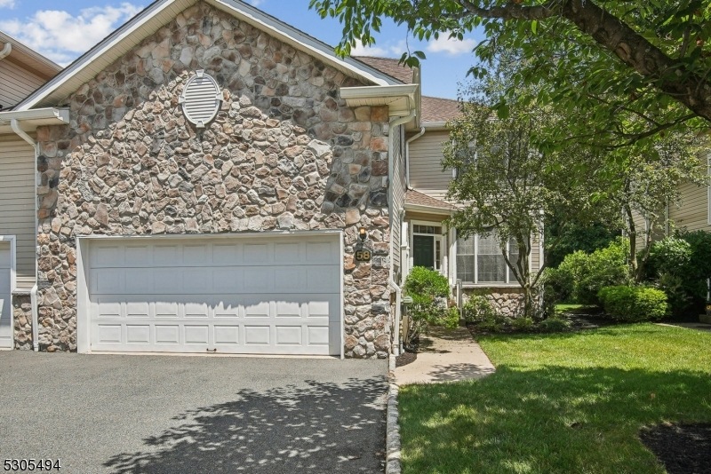 58 Oconnor Cir, West Orange, NJ 07052 - photo 1