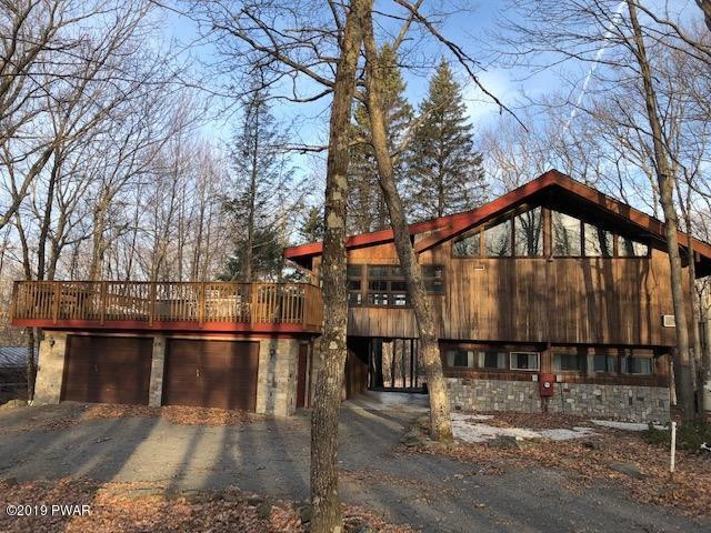 210 Broadmoor Dr, Hawley, PA 18428 - photo 1