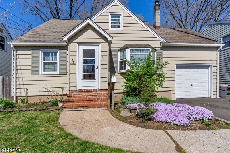 527 Hory St, Roselle, NJ 07203 - photo 1