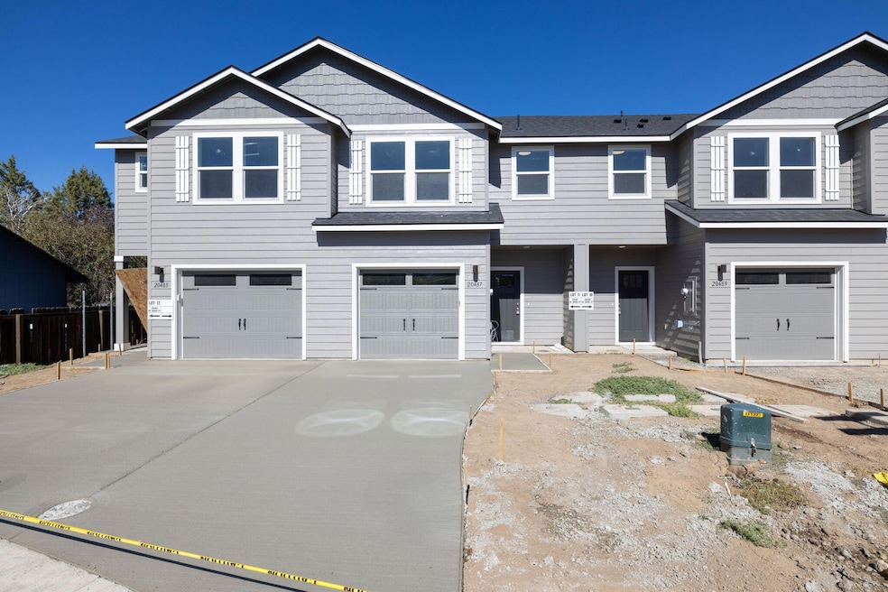 20487 SE Bard Ct unit 11, Bend, OR 97702 - photo 1