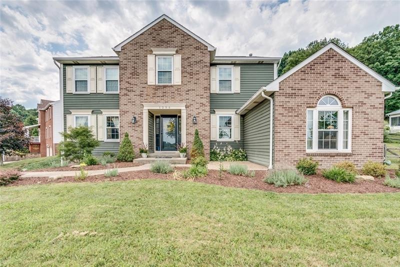 WELCOME TO 1256 WOODHILL DRIVE