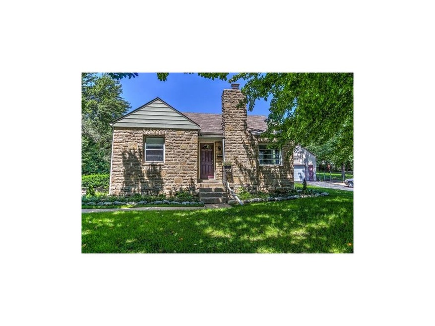 1940's Bungalow Full of Charm!