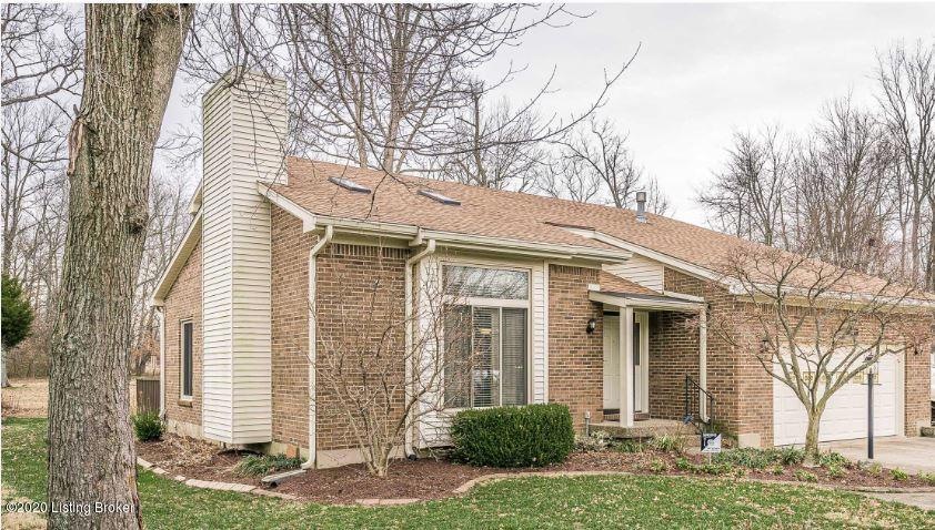 7520 Newton Dr, Louisville, KY 40228 - photo 1