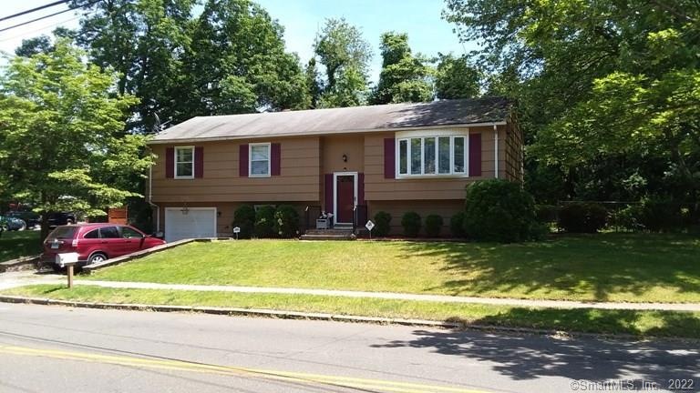 10 Meadowbrook Rd, West Haven, CT 06516 - photo 1