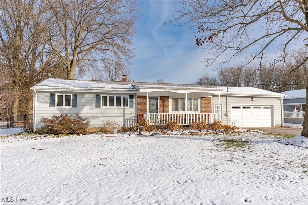 2025 S Plaza Dr, Akron, OH 44319 - photo 1