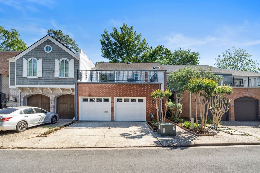 61 Legend Ln, Houston, TX 77024 - photo 1