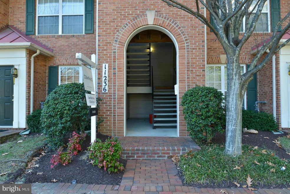 11236 Edson Park Place unit 29, Rockville, MD 20852 - photo 1