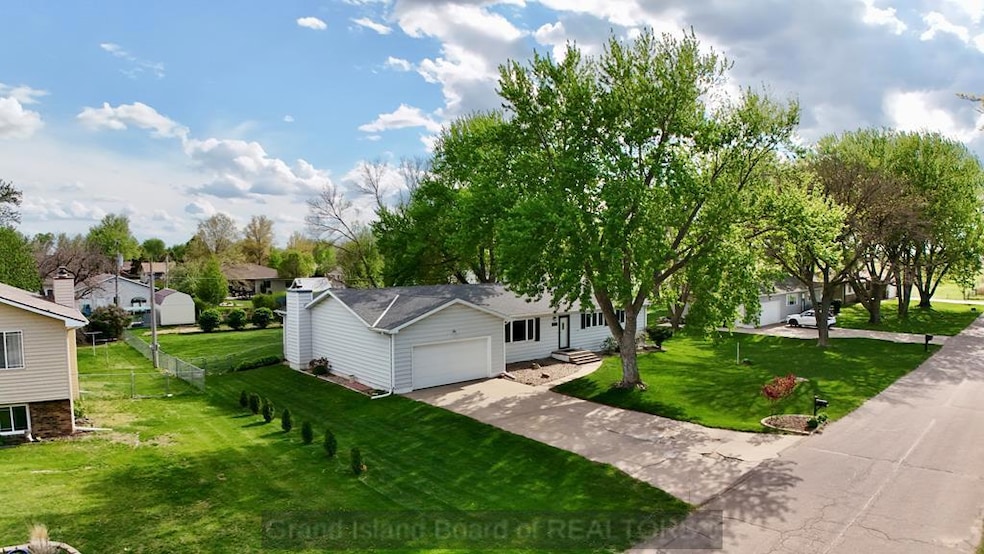 Sold $305,000