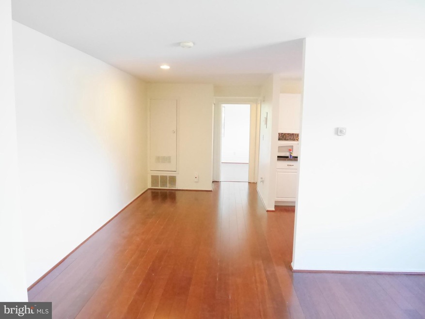 12001 Tarragon Rd unit L, Reisterstown, MD 21136 - photo 1