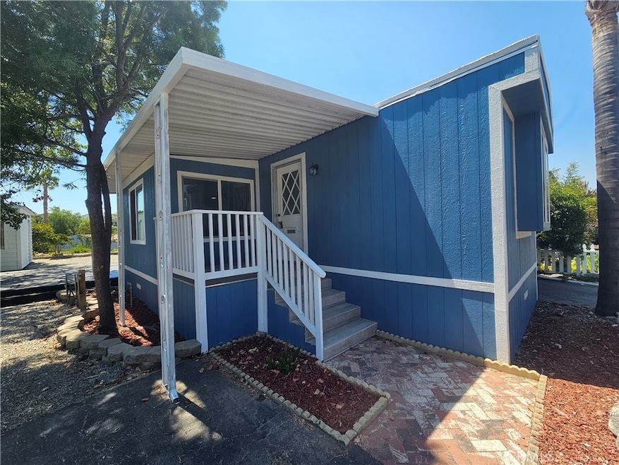 31130 S General Kearny Rd unit 174, Temecula, CA 92591 - photo 1