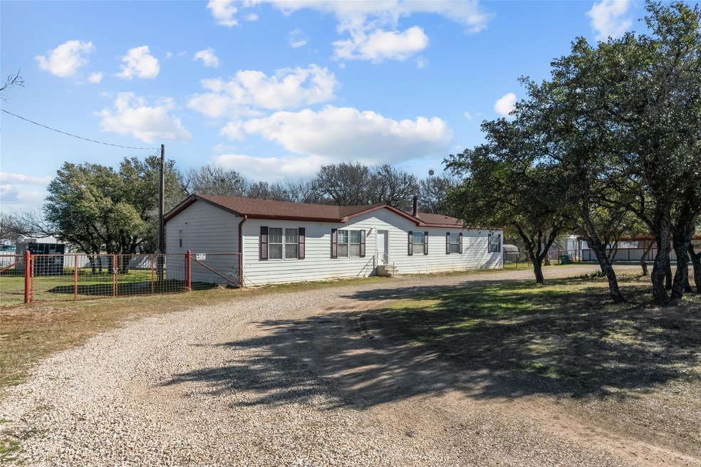 6041 Fm 1886, Azle, TX 76020 - photo 1