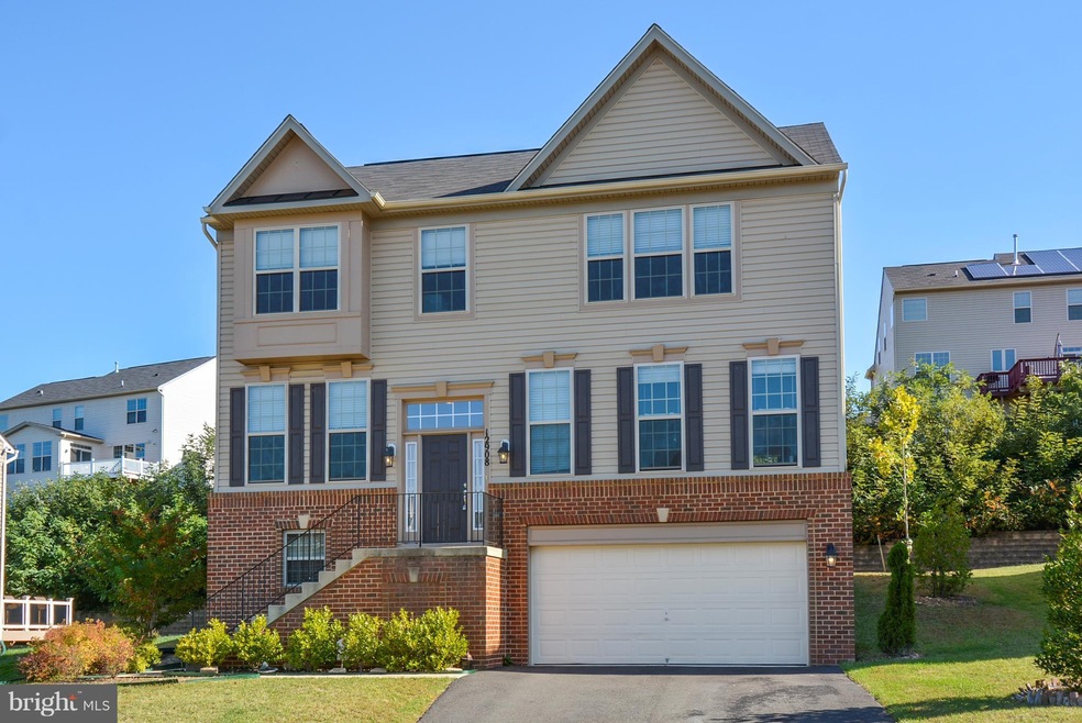 12908 Hallwood Place, Fort Washington, MD 20744 - photo 1