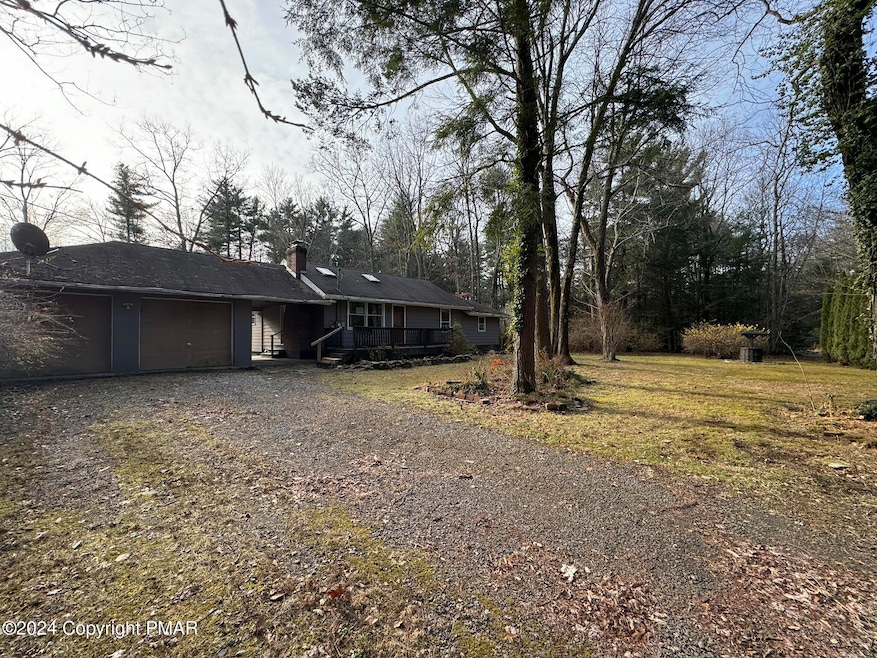 5536 Springhouse Ln, Kunkletown, PA 18058 - photo 1