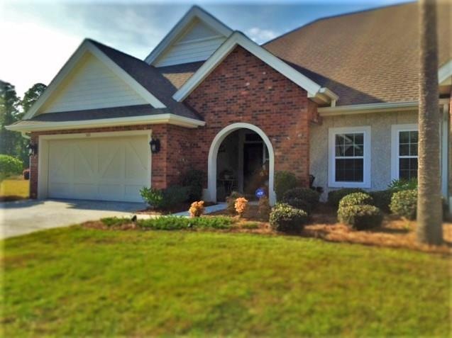 520 Fox Run Cir, Brunswick, GA 31525 - photo 1