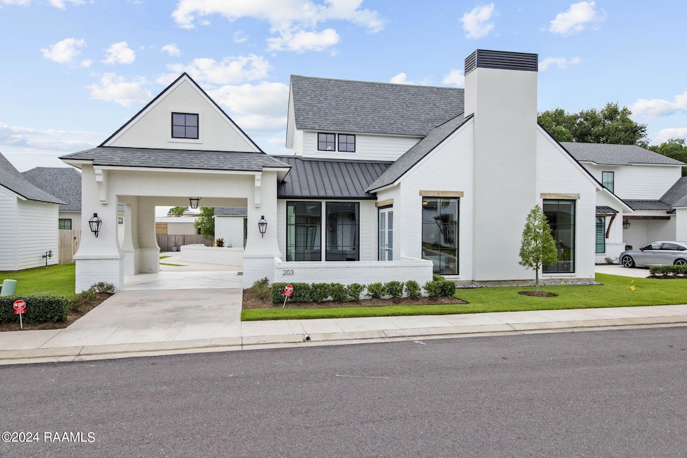 1-web-or-mls-203 Shadow Bend Dr-1