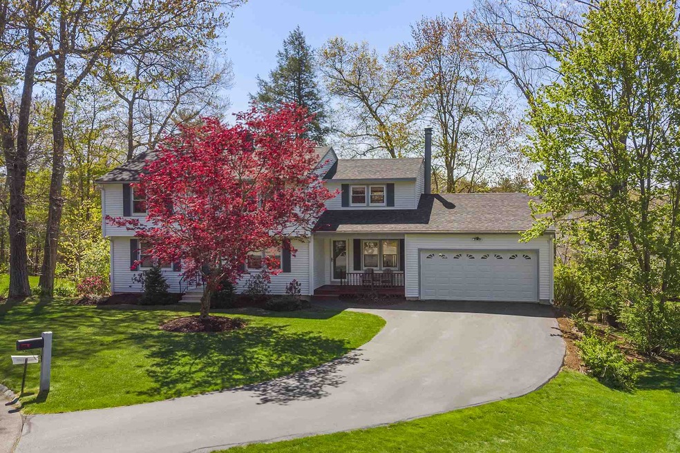 11 Margaret Cir, Nashua, NH 03062 - photo 1