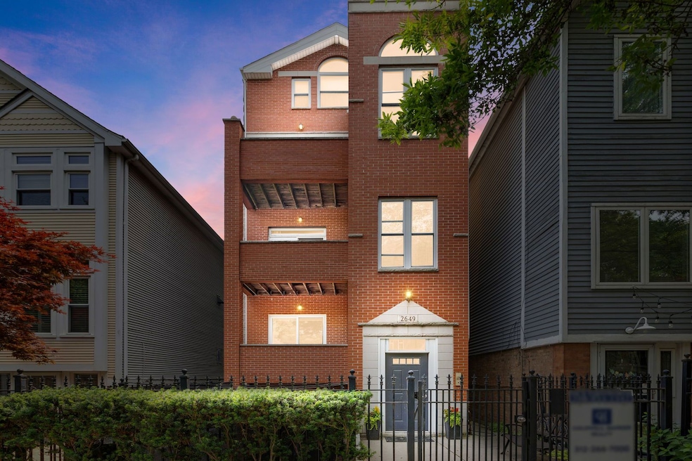 2649 N Southport Ave unit 3, Chicago, IL 60614 - photo 1