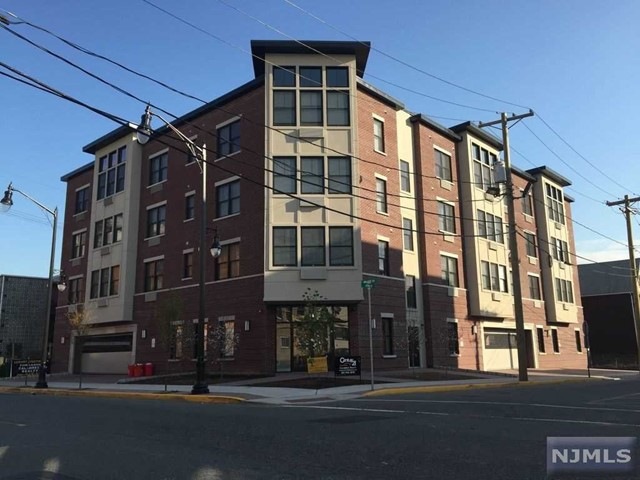 230 Walker St unit 3E, Cliffside Park, NJ 07010 - photo 1