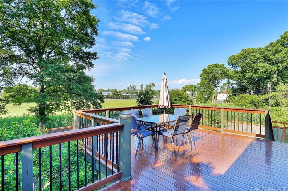 Large upper deck with expansive view of the marsh 