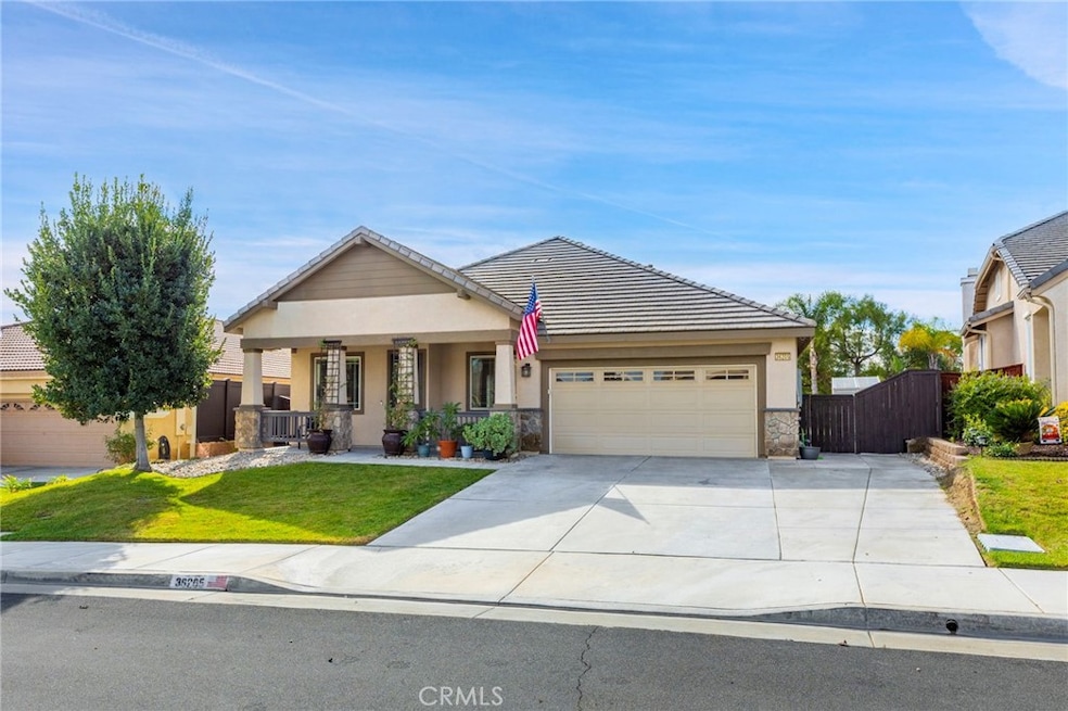 For Sale $725,000 • Co-Listing Agent