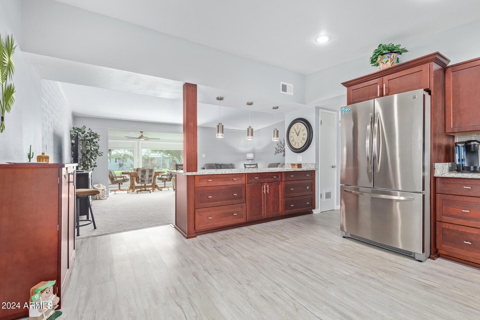Beautifully updated kitchen