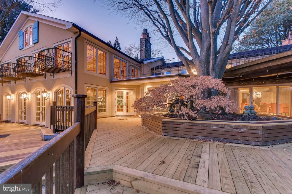 11205 Falls Rd, Lutherville Timonium, MD 21093 - photo 1