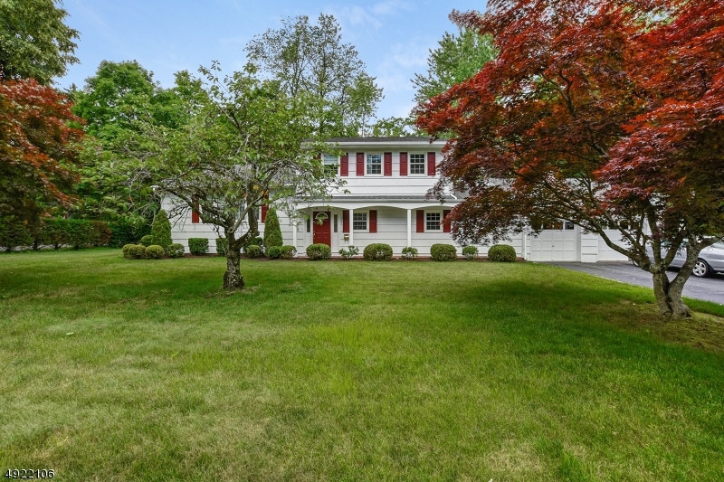 305 Runnymede Pkwy, New Providence, NJ 07974 - photo 1