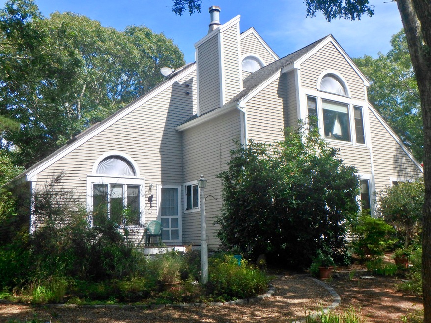3 N Meadow Ln, Oak Bluffs, MA 02557 - photo 1