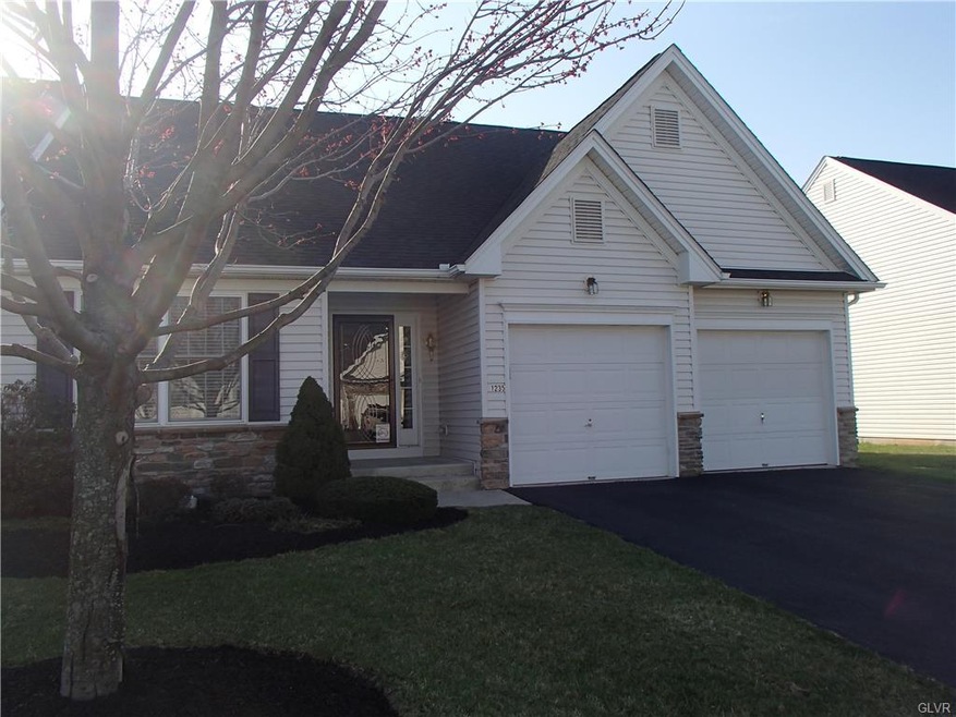 1235 Briarwood Ln, Easton, PA 18040 - photo 1