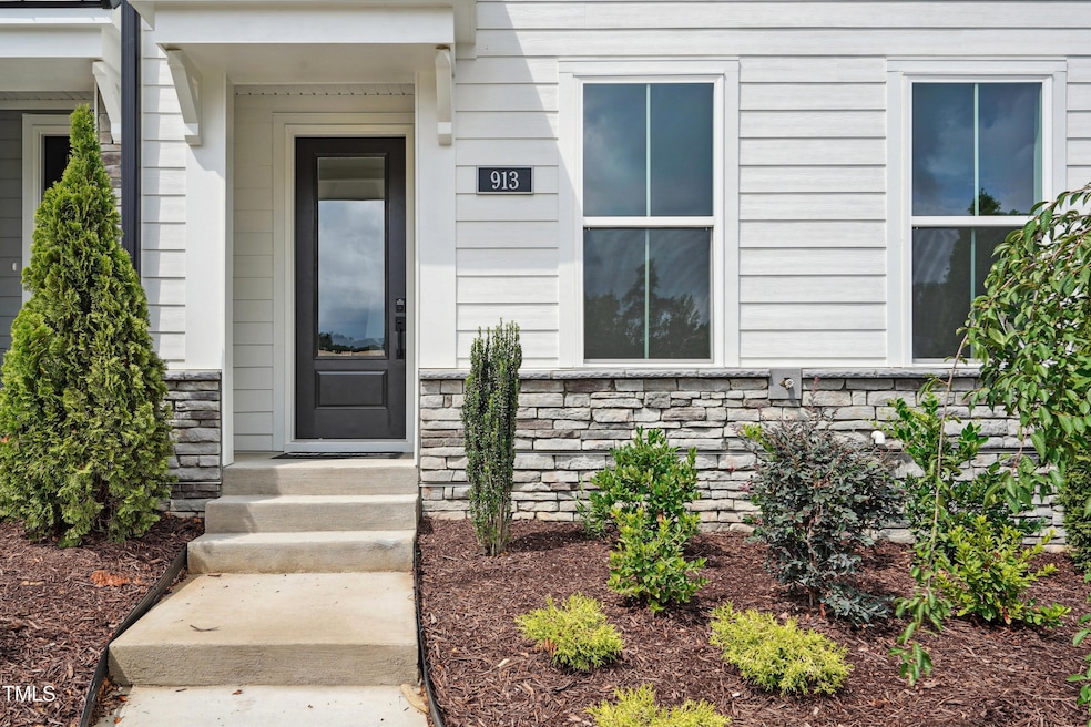 913 Parfront Drive