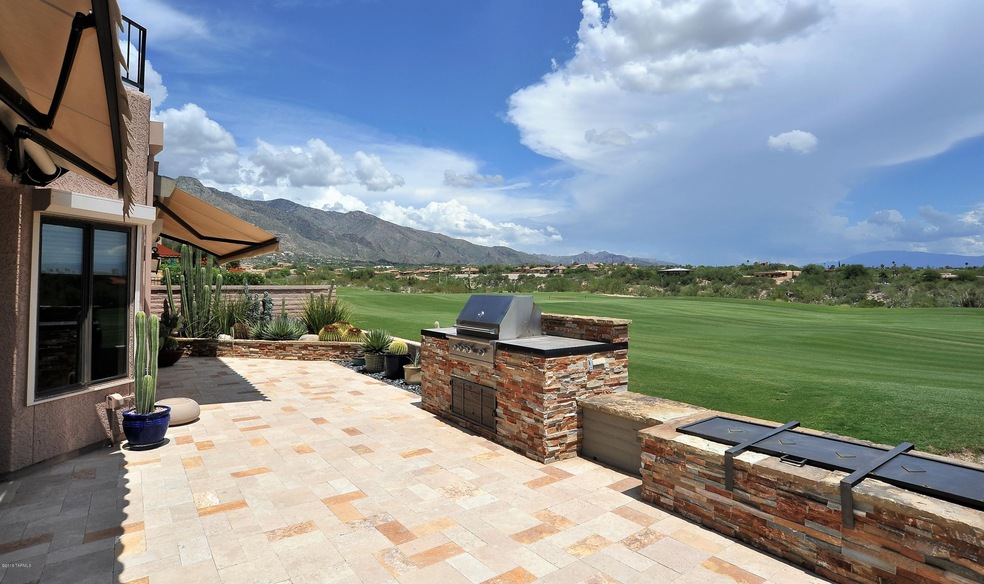 Stunning Mountain and Golf Views