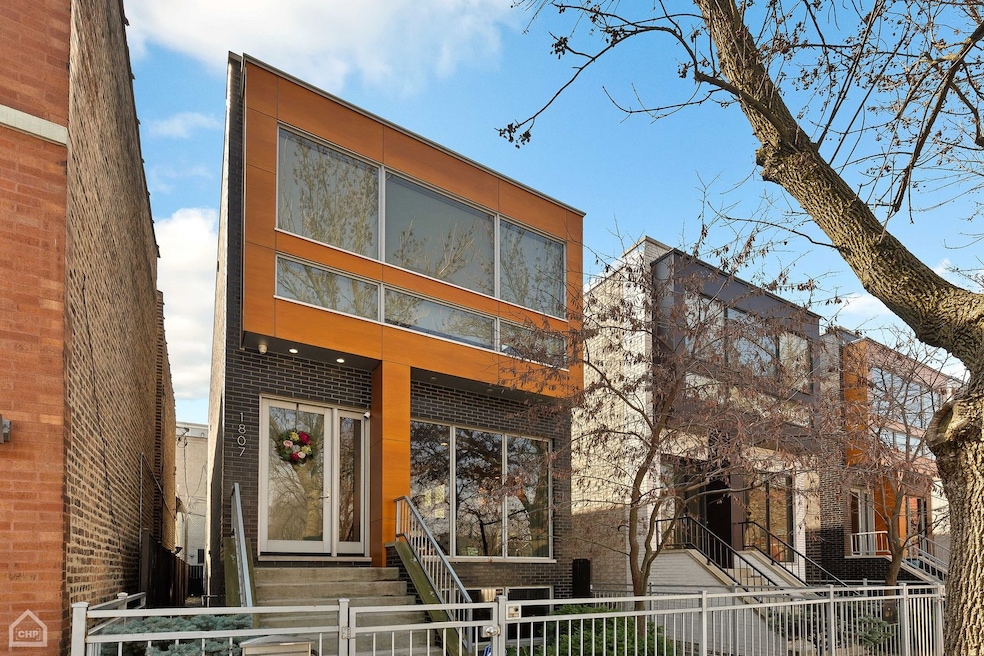 Sold $1,300,000 • Co-Listing Agent