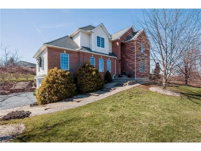 92 Speno Ridge, Rocky Hill, CT 06067 - photo 1