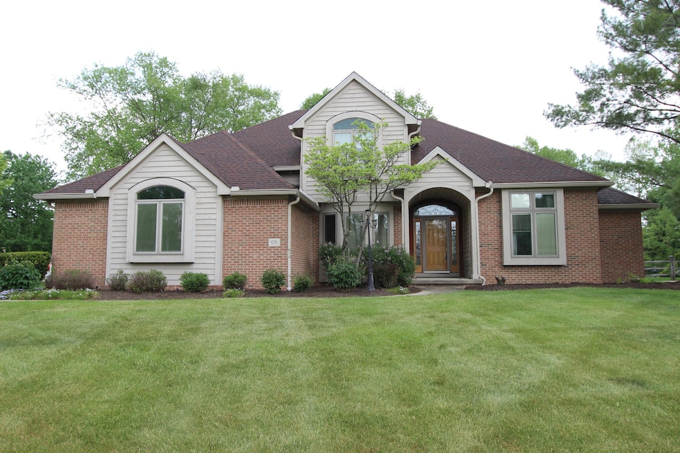 676 Crossing Creek S