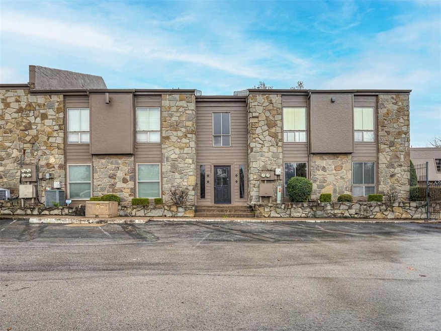 6000 N Pennsylvania Ave unit 1, Oklahoma City, OK 73112 - photo 1