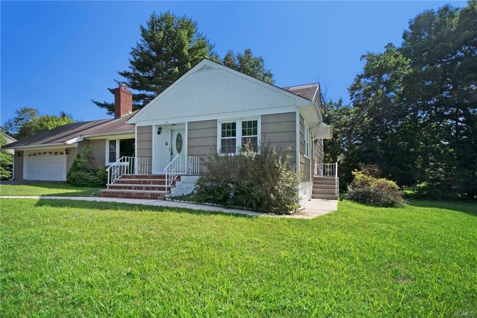 178 Holbrook Ln, Briarcliff Manor, NY 10510 - photo 1