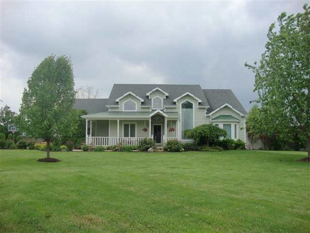 13321 Page Rd, Grabill, IN 46741 - photo 1