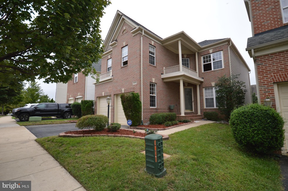 9096 Furey Rd, Lorton, VA 22079 - photo 1