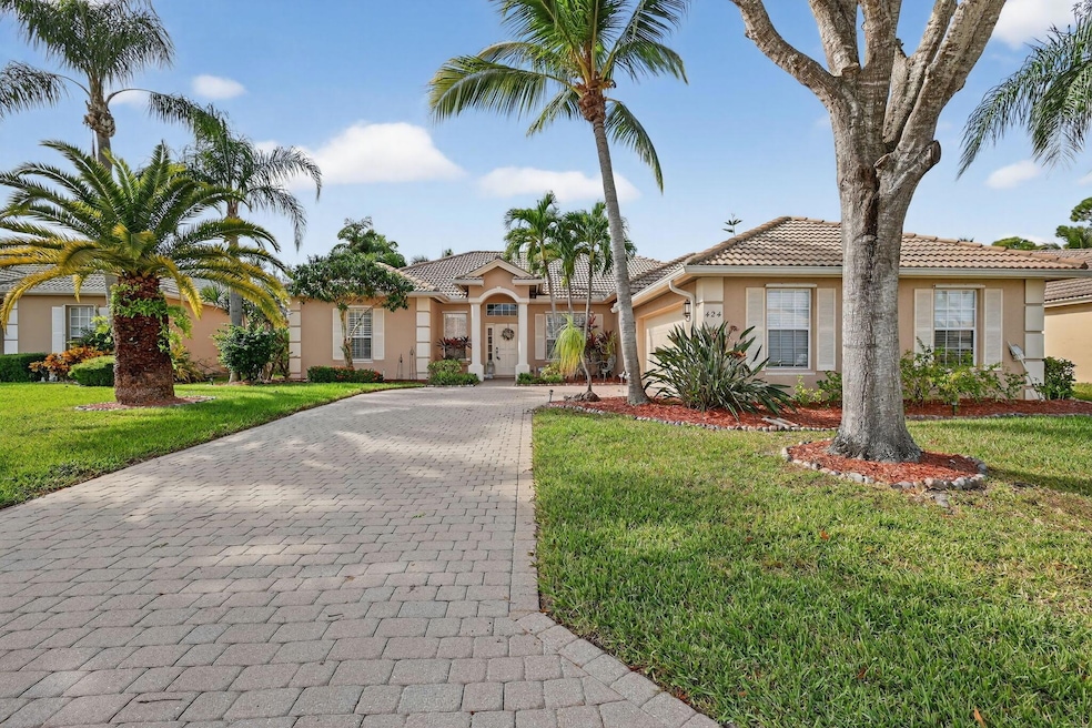 For Sale $464,900 • Co-Listing Agent