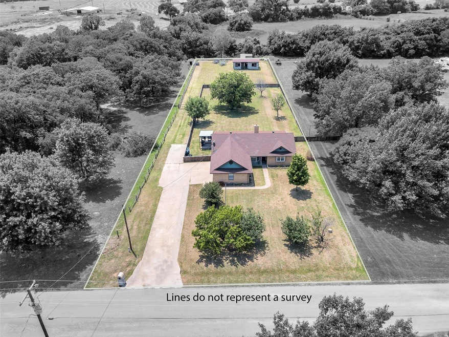 134 Sanchez Creek Ct, Weatherford, TX 76088 - photo 1