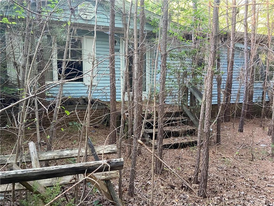 2308 Forest Hills Dr, Asheboro, NC 27205 - photo 1