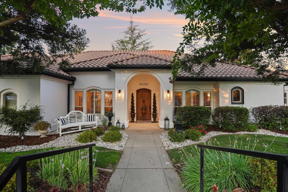Pending $1,054,999 • Co-Listing Agent