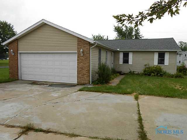 307 W Bigelow Ave, Findlay, OH 45840 - photo 1
