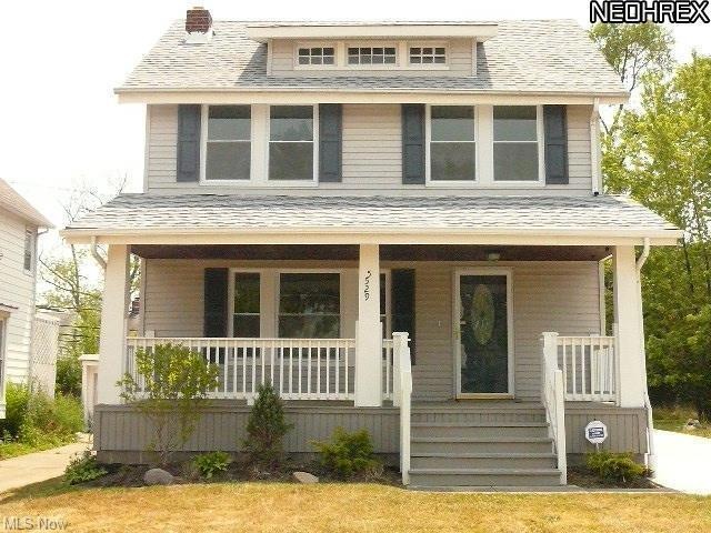 NEWER VINYL SIDING & ROOF