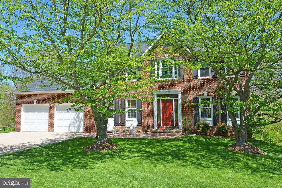 15282 Surrey House Way, Centreville, VA 20120 - photo 1